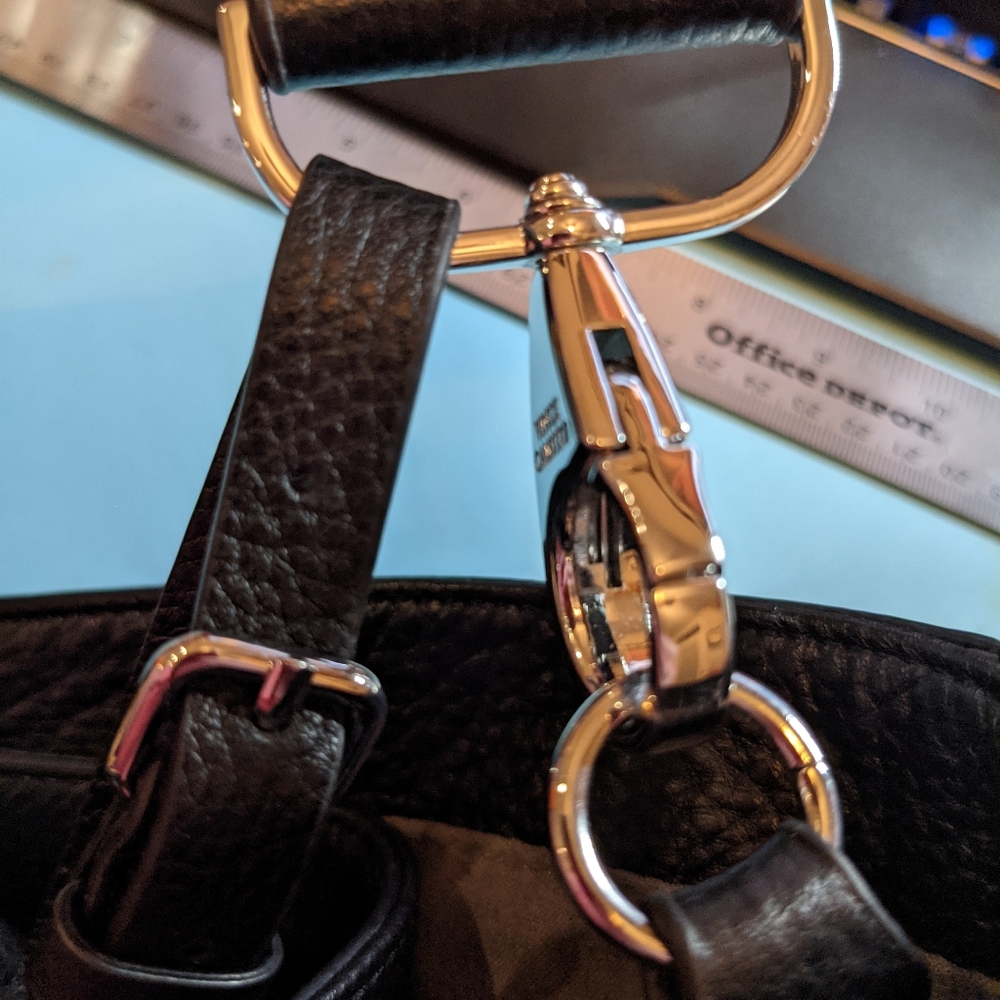 NWT Vince Camuto Black Pebbled Leather Bag w/silver accts, coin case, dust bag - Picture 3 of 13
